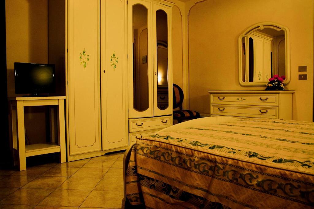 Hotel Michelangelo Rezzato Exteriör bild